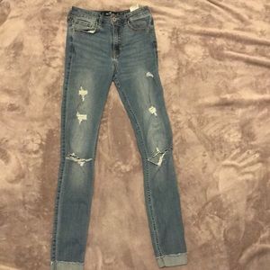 HOLLISTER High Waisted Ripped Jeans
